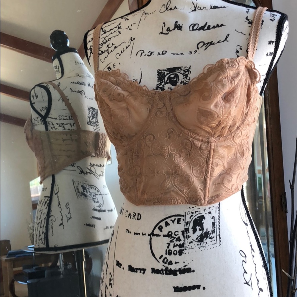 Gillian and O’Malley bustier